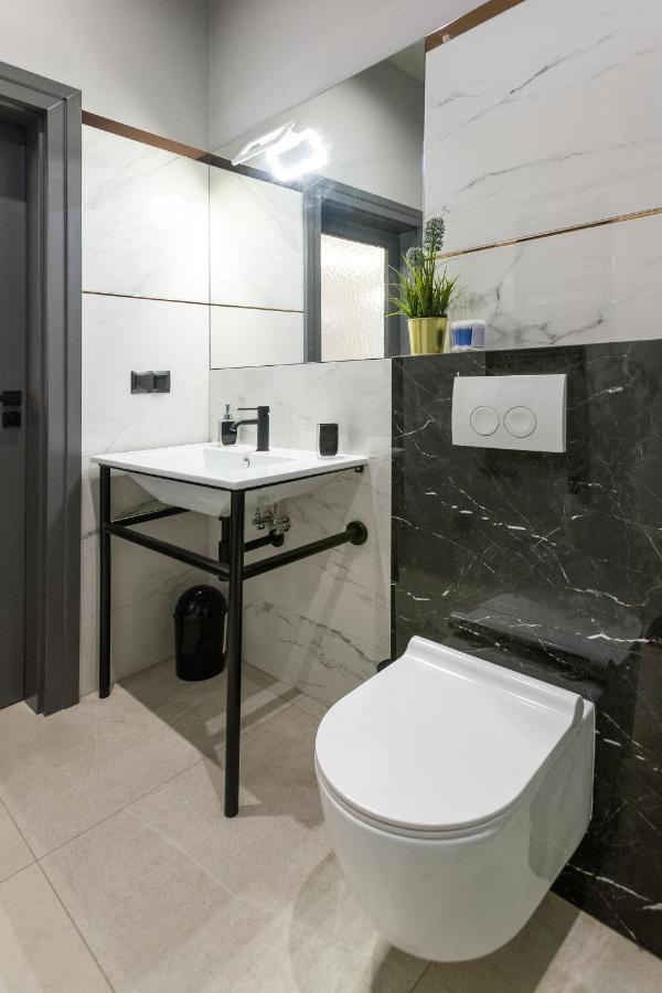 Luxury Apartment At The Main Square Tomasza Street Cracóvia Exterior foto